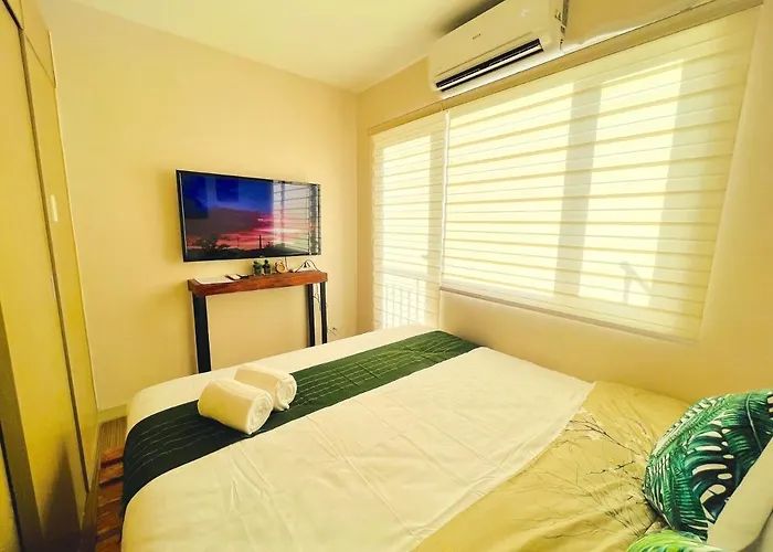Sunset View W/ King Bednwi-fi At Grace Res, Taguig Apartment